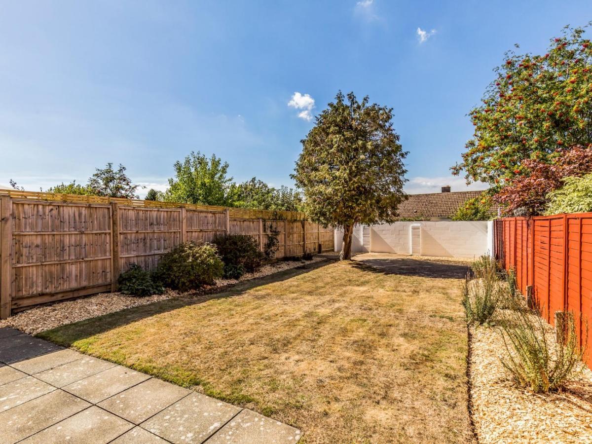 Pass The Keys Lovely Ground Floor Flat With Large Garden Chichester Esterno foto