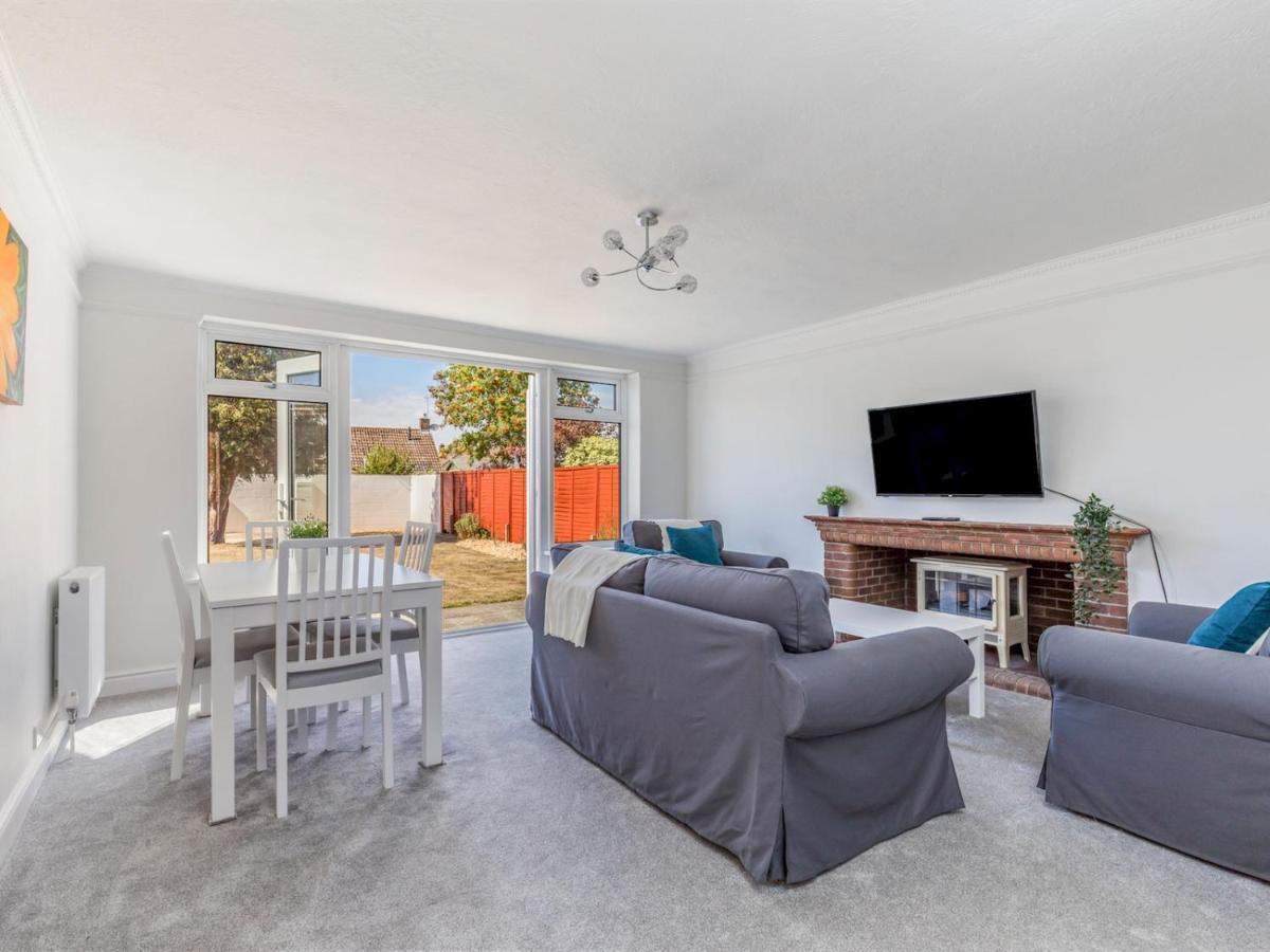 Pass The Keys Lovely Ground Floor Flat With Large Garden Chichester Esterno foto