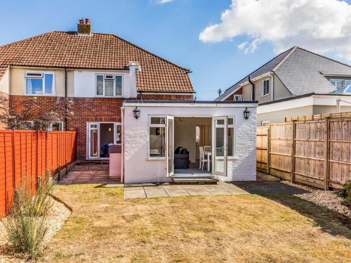 Pass The Keys Lovely Ground Floor Flat With Large Garden Chichester Esterno foto