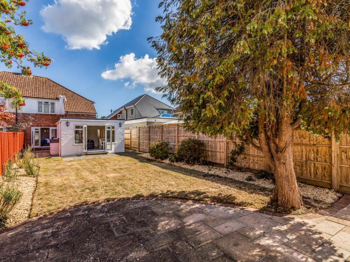 Pass The Keys Lovely Ground Floor Flat With Large Garden Chichester Esterno foto