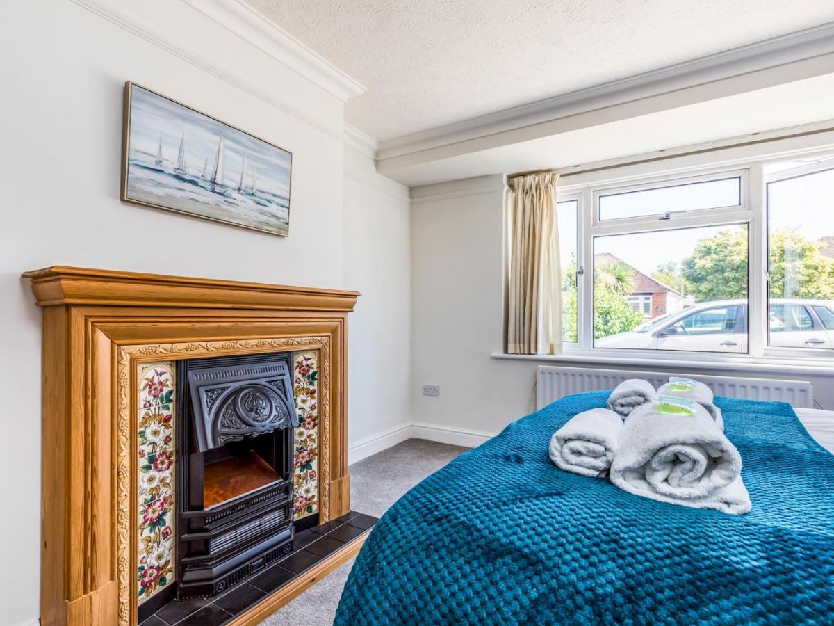 Pass The Keys Lovely Ground Floor Flat With Large Garden Chichester Esterno foto